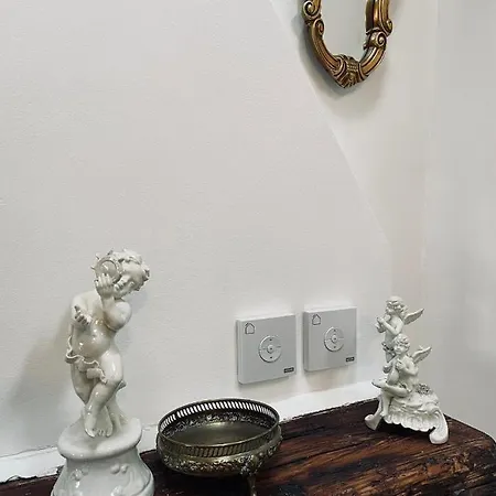 Apartment Mm *